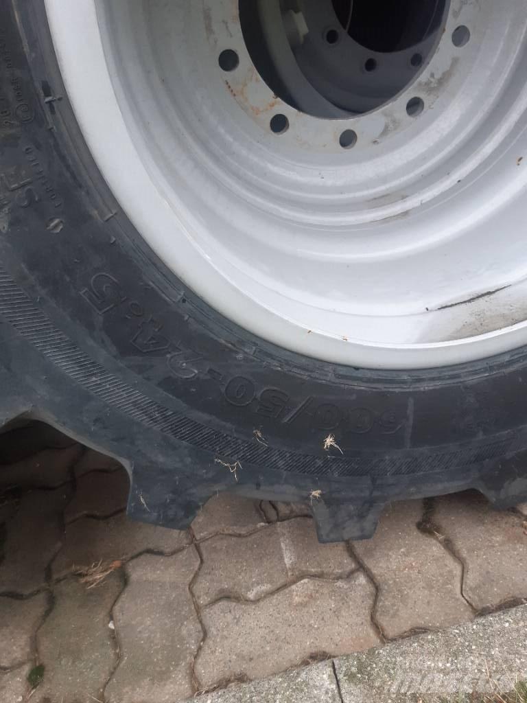 Nokian 600/50-24,5 タイヤ、ホイル、リム