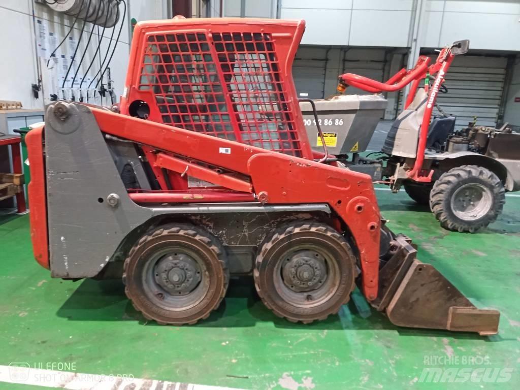 Bobcat S 100 スキッドステアローダー