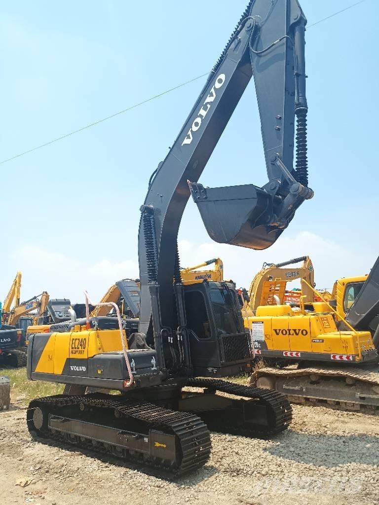 Volvo EC 240 大型油圧ショベル12t以上（パワーショベル・ユンボ）