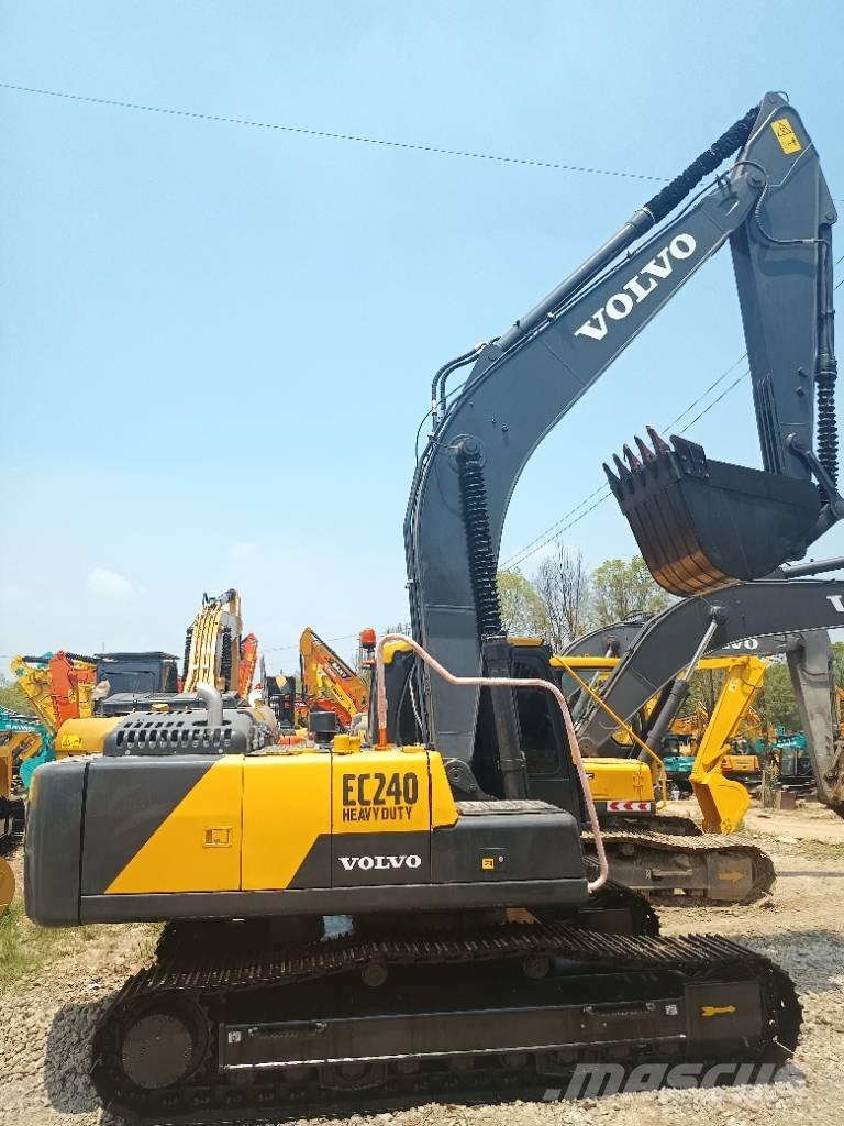 Volvo EC 240 大型油圧ショベル12t以上（パワーショベル・ユンボ）