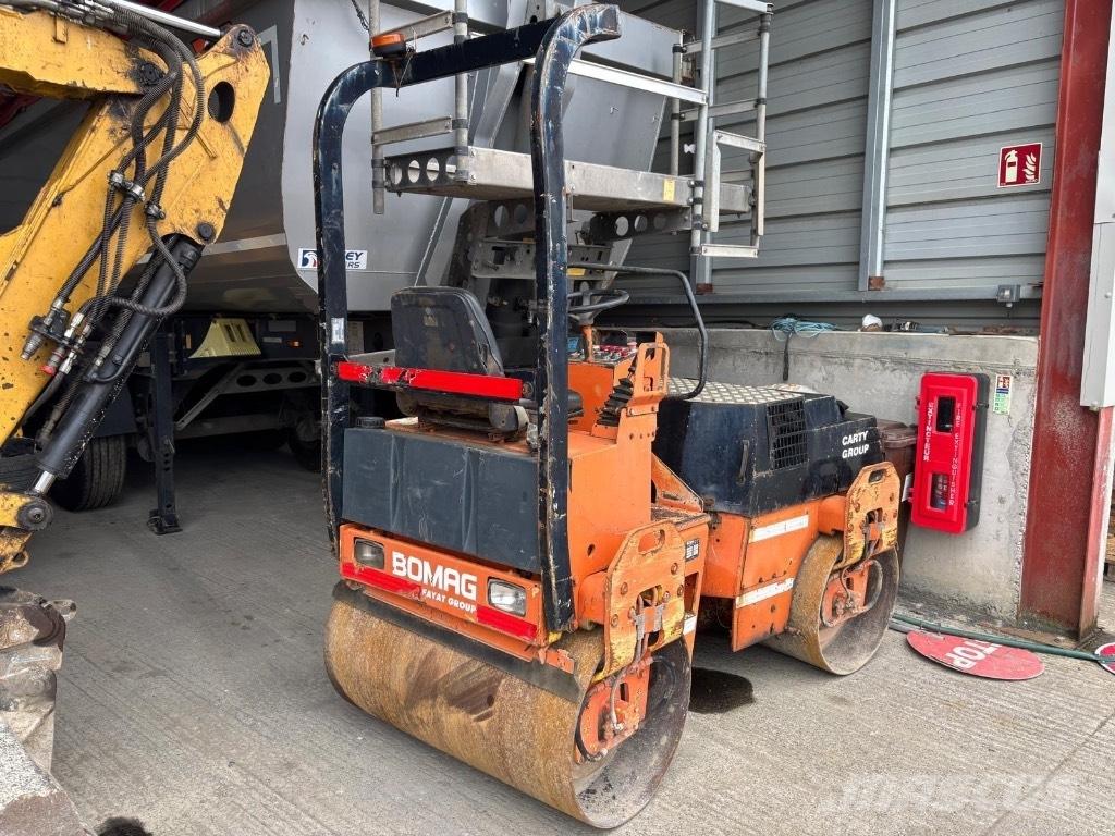 Bomag BW120 AD-3 タンデムローラ