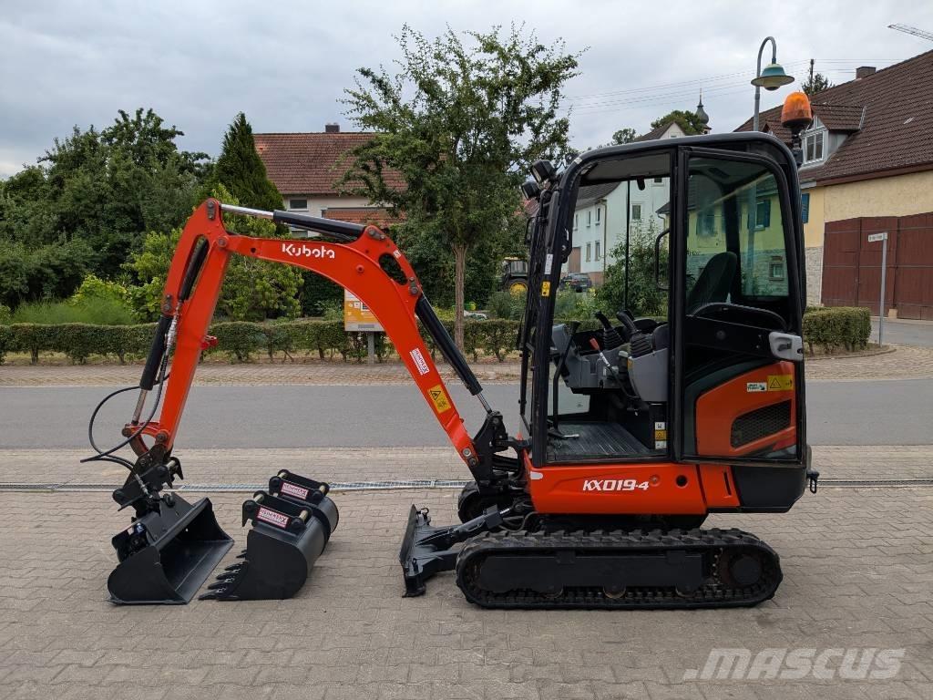 Kubota KX 019-4 ミニ油圧ショベル 7t以下（ミニユンボ・ミニディガー）