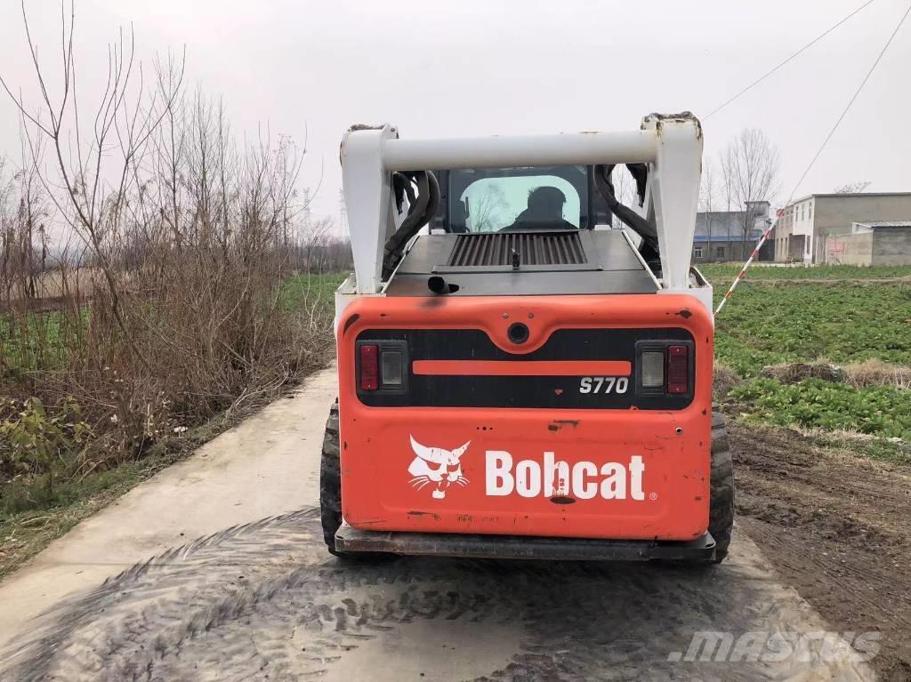Bobcat T 770 スキッドステアローダー