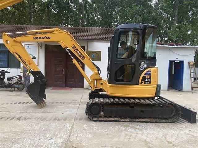 Komatsu PC 40 ミニ油圧ショベル 7t以下（ミニユンボ・ミニディガー）