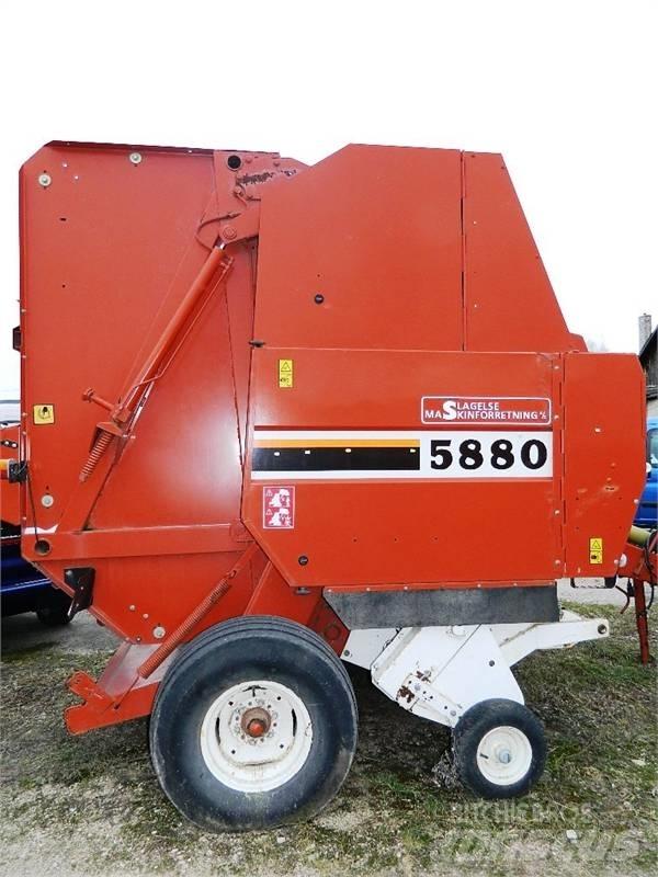 New Holland 5880 ラウンドベーラー