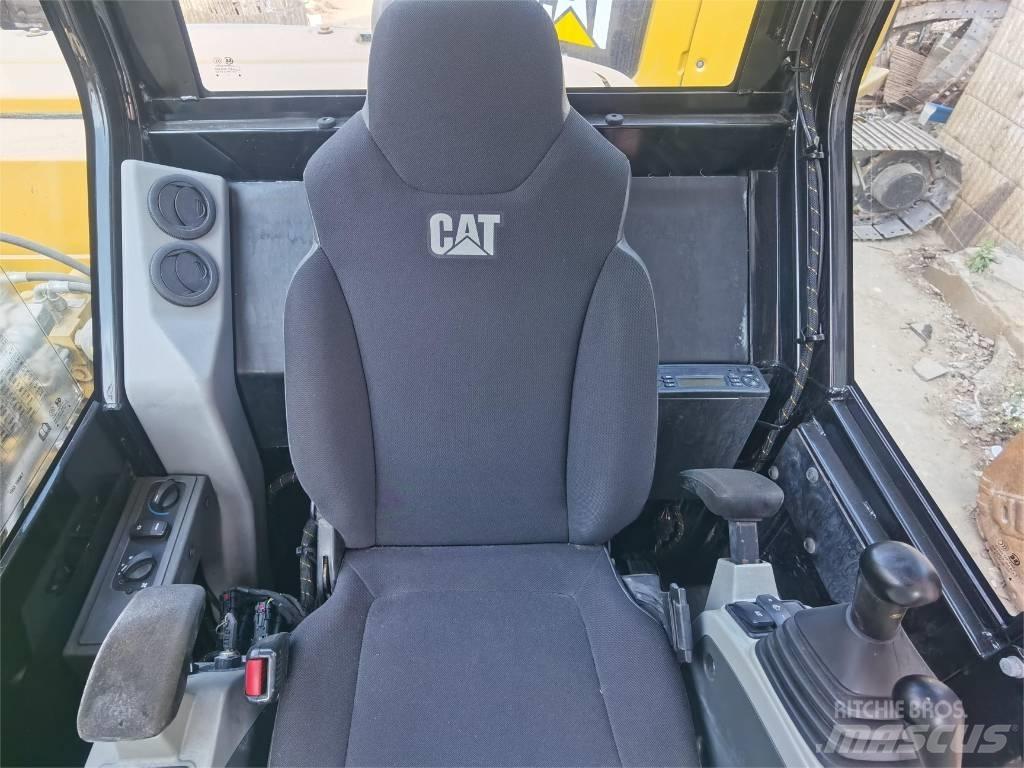 CAT 308 E 2 CR 大型油圧ショベル12t以上（パワーショベル・ユンボ）