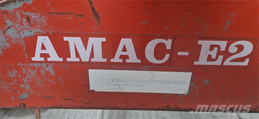 Amac E2 uienlader ジャガイモ収穫機・掘取機