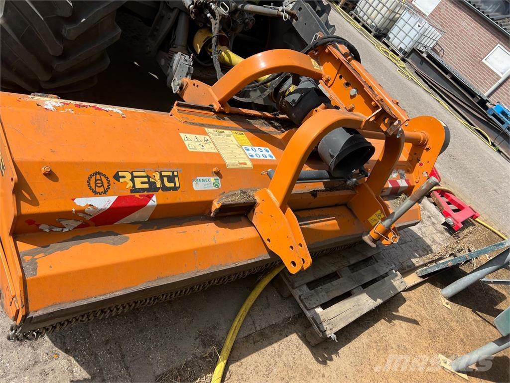 Berti Dual 280 ラフ・トリムモア/芝刈り機