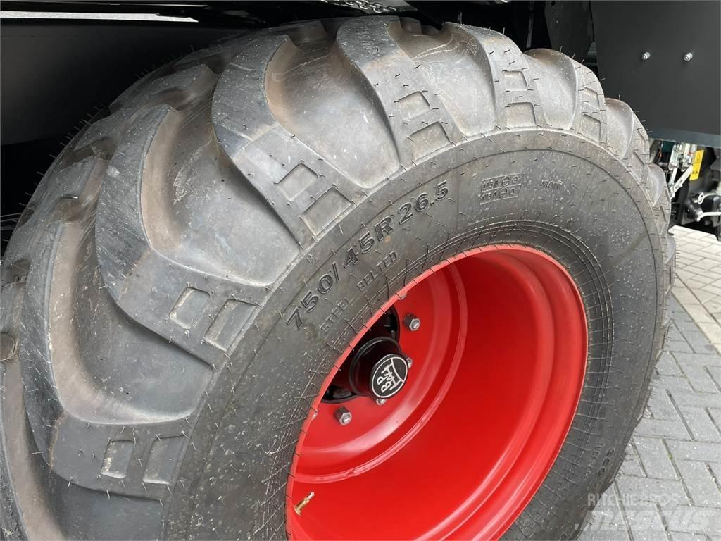 Fendt Tigo 60 PR セルフローディングトレーラー