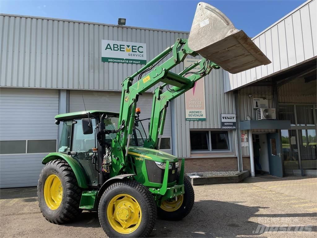 John Deere 5058 トラクター