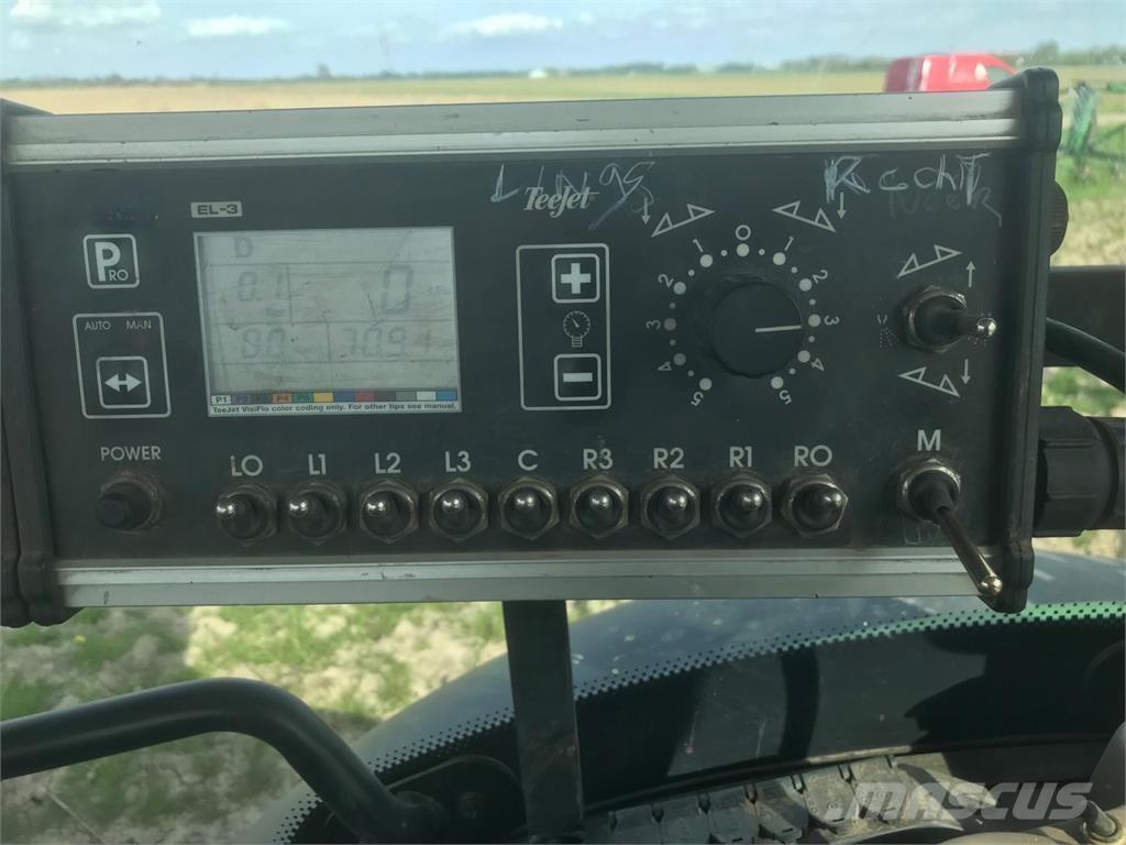 John Deere 624 自走式噴霧器