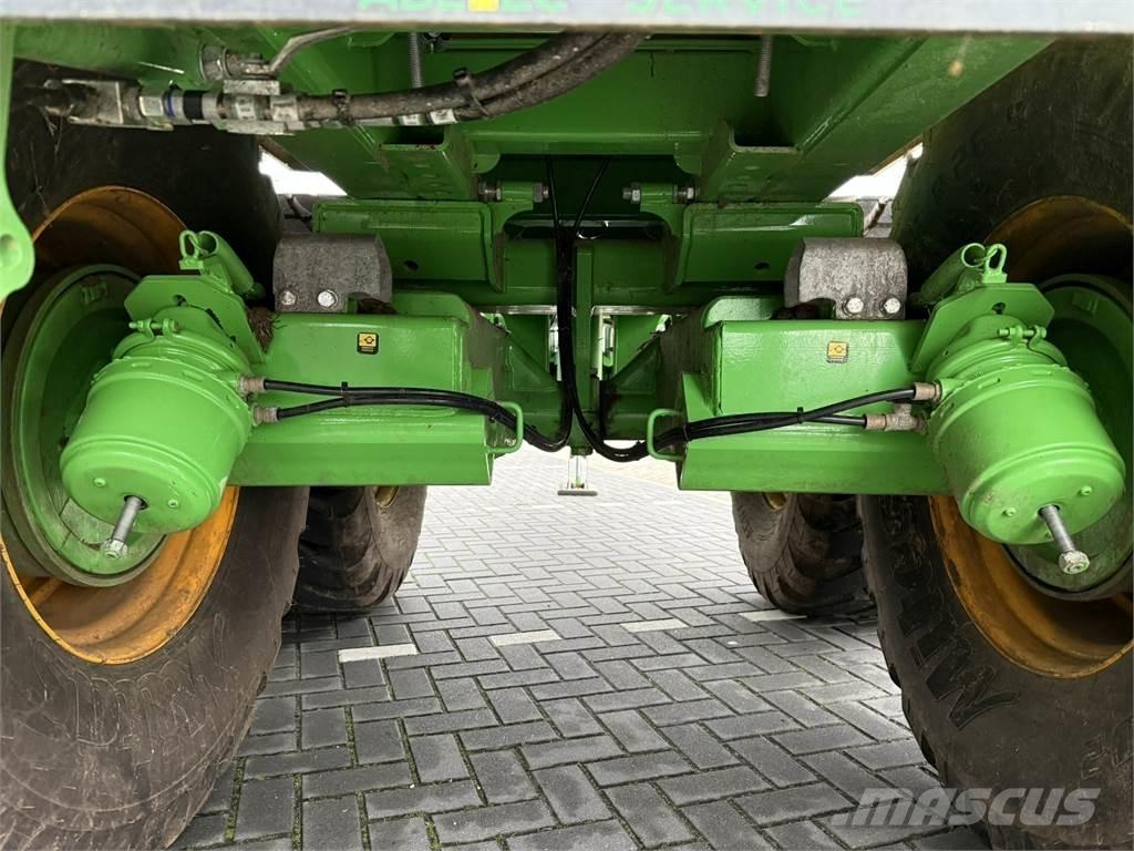 Joskin KTP 22/50 家畜輸送用トレーラー