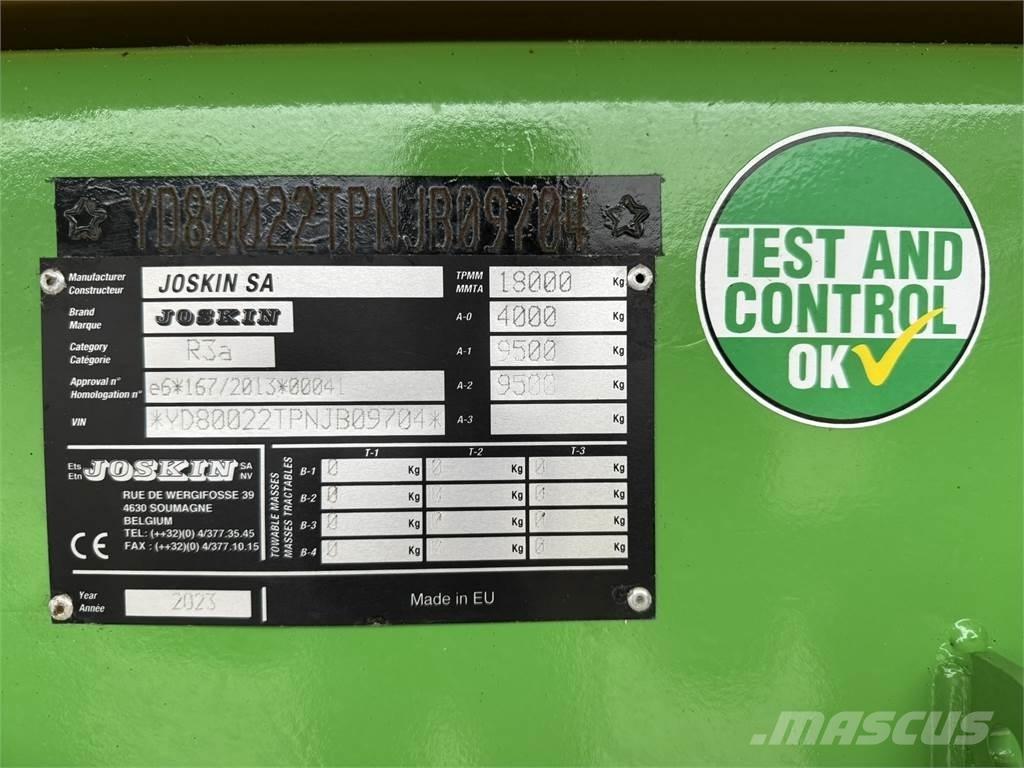 Joskin KTP 22/50 家畜輸送用トレーラー