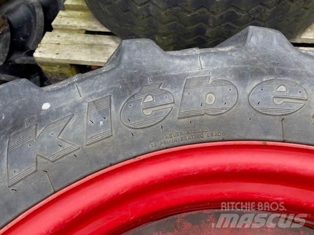 Kleber 280/85 R28 タイヤ、ホイル、リム