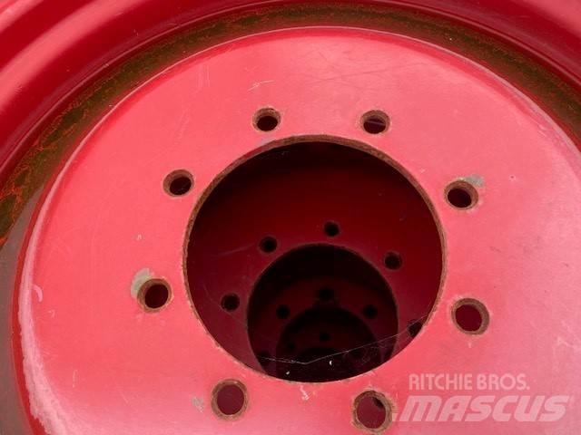 Kleber 280/85 R28 タイヤ、ホイル、リム