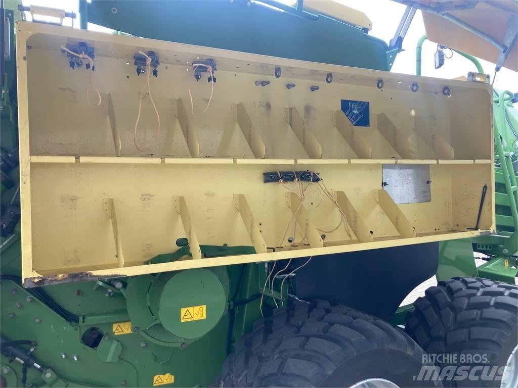 Krone BP 1270 XC スクエアベーラー