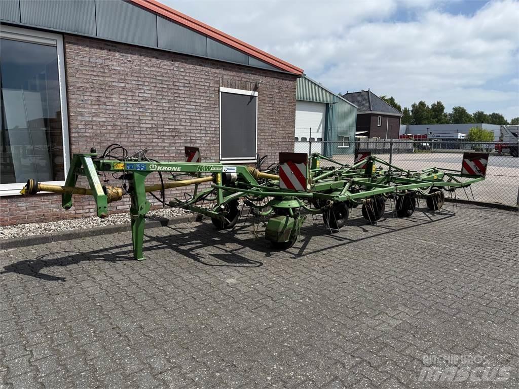 Krone KWT11.02 テッダー・テッダーレーキ