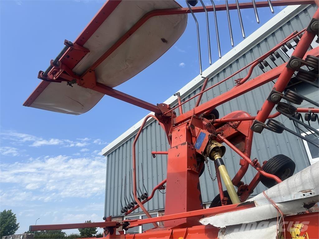 Kuhn 7302 DL テッダー・テッダーレーキ