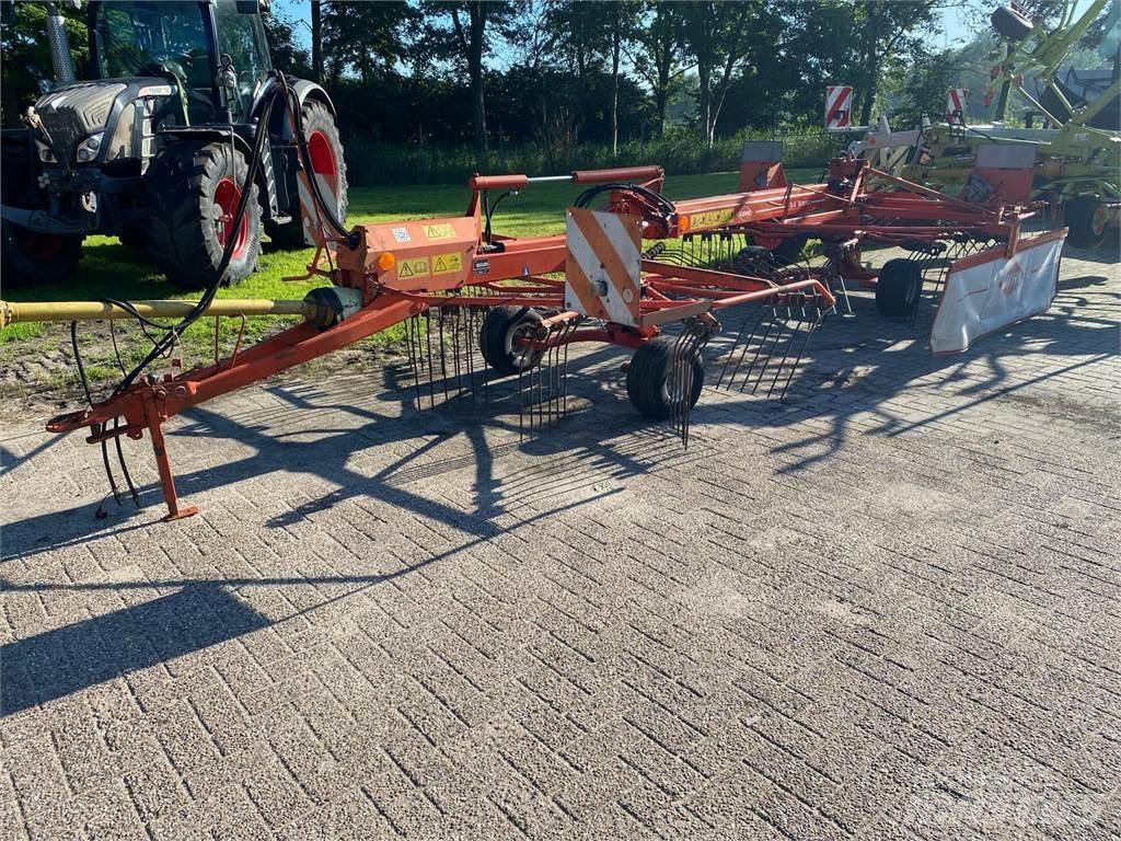 Kuhn GA 6000 テッダー・テッダーレーキ