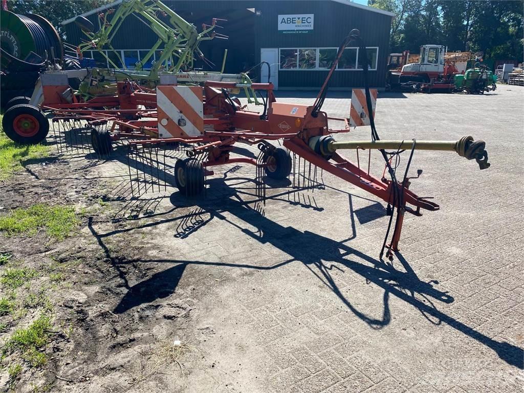 Kuhn GA 6000 テッダー・テッダーレーキ