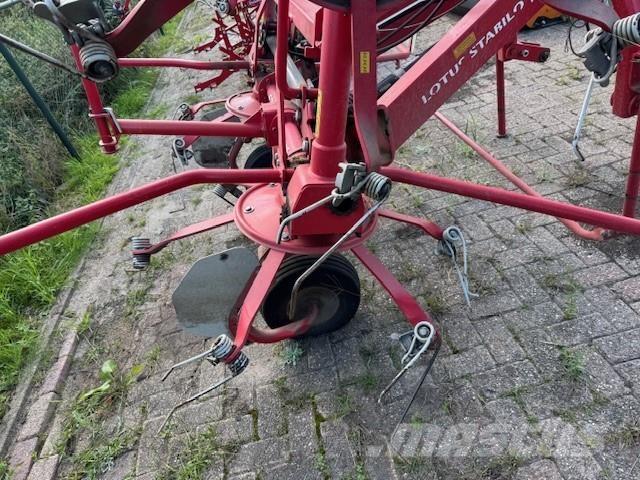 Lely Lotus 675 テッダー・テッダーレーキ
