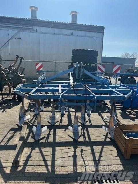 Lemken Karat 9/300 カルチベーター