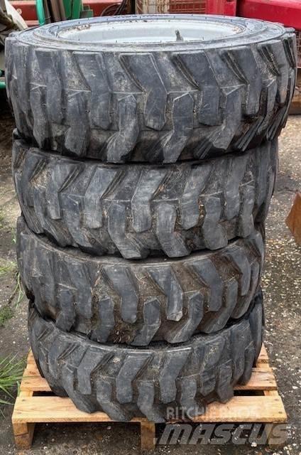  Set BKT 27x8.50-15 タイヤ、ホイル、リム