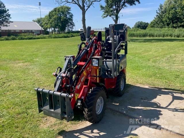 Weidemann 1140 フロントローダーとディガー