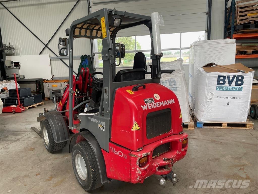 Weidemann 1160cx35 フロントローダーとディガー