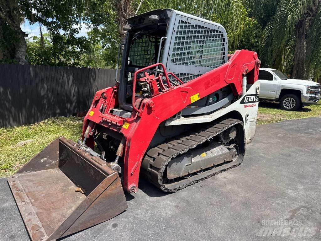 Takeuchi TL10 スキッドステアローダー