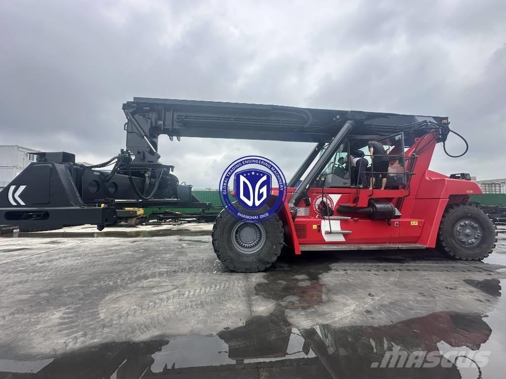 Kalmar DRF 450 リーチスタッカー