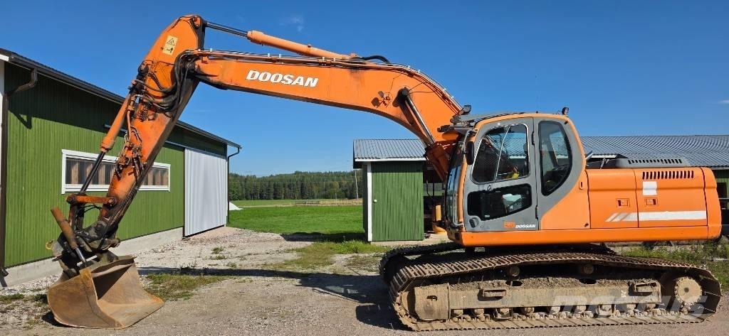 Doosan DX 225 LC 大型油圧ショベル12t以上（パワーショベル・ユンボ）