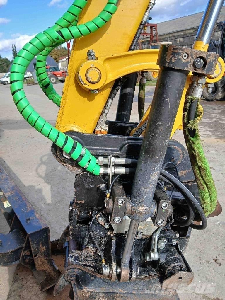 Komatsu PW 98 MR-11 ホイール式油圧ショベル（パワーショベル・ユンボ・バックホー）