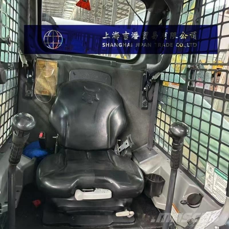Bobcat S 770 スキッドステアローダー