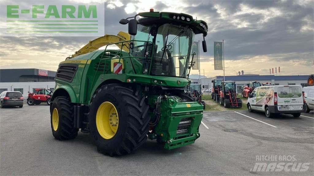 John Deere 8500i 自走式フォレージハーベスター