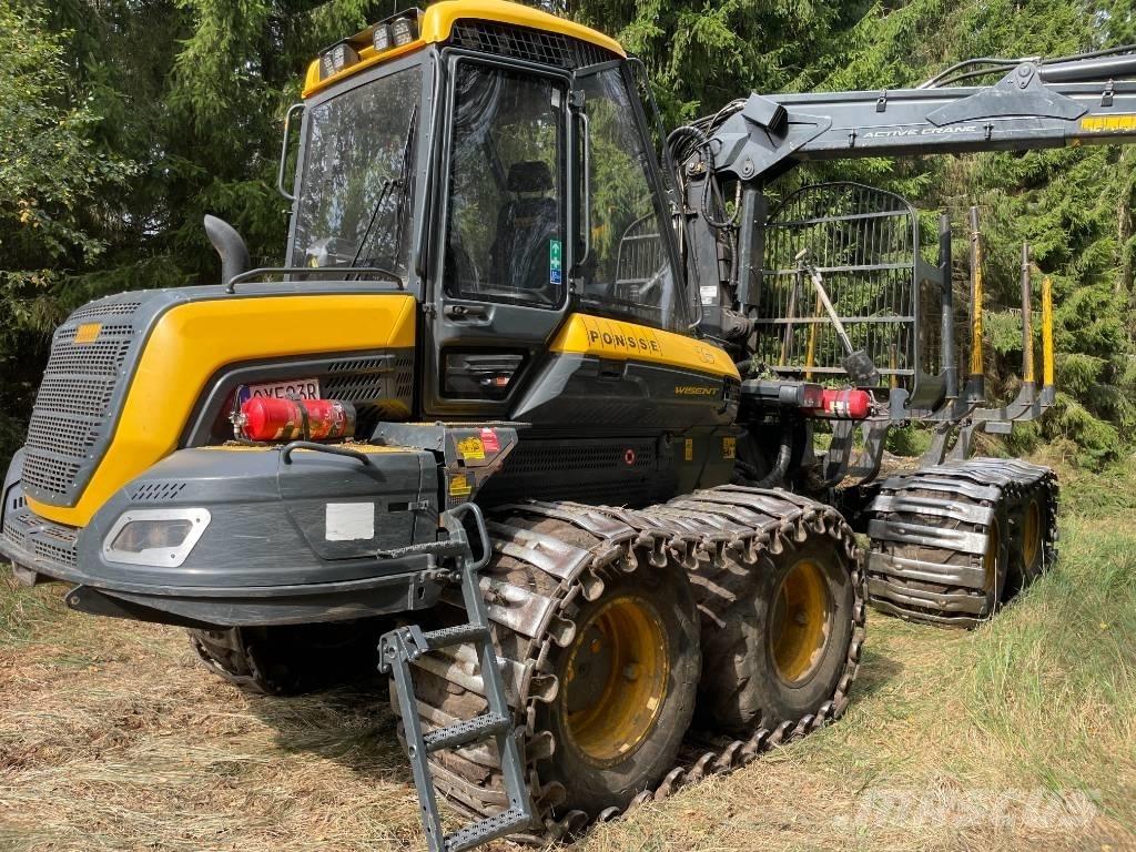 Ponsse Wisent 8W フォワーダー