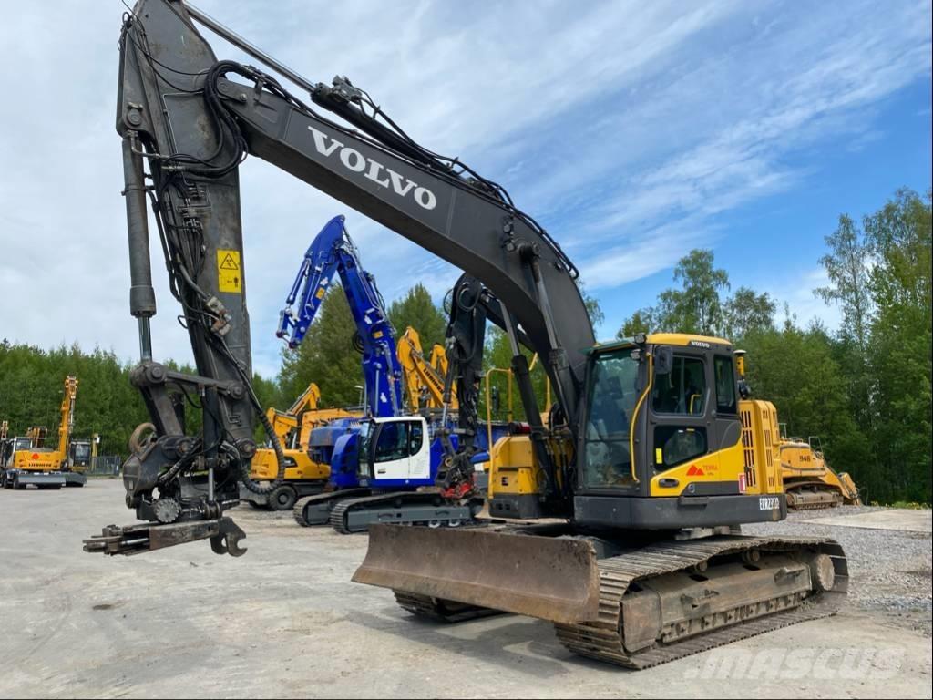 Volvo ECR 235 大型油圧ショベル12t以上（パワーショベル・ユンボ）