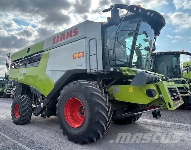 CLAAS LEXION 7400 コンバイン