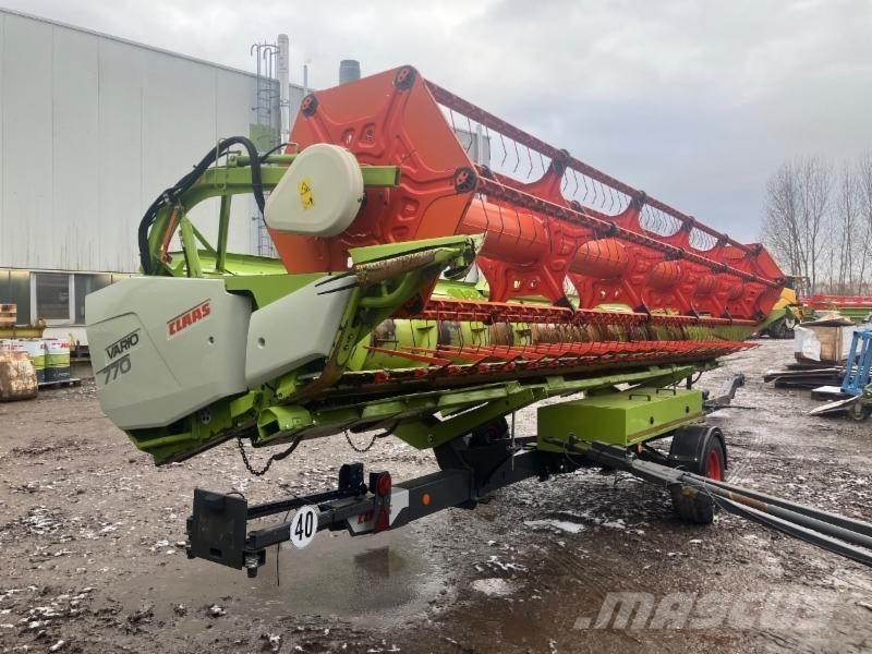 CLAAS LEXION 7400 コンバイン