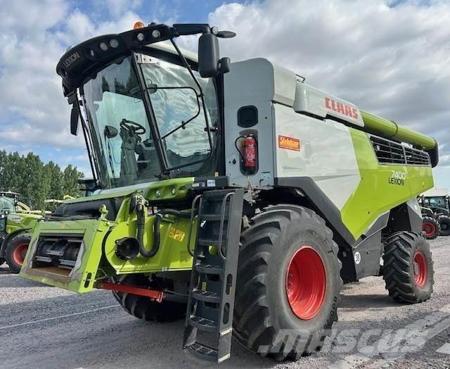 CLAAS LEXION 7400 コンバイン
