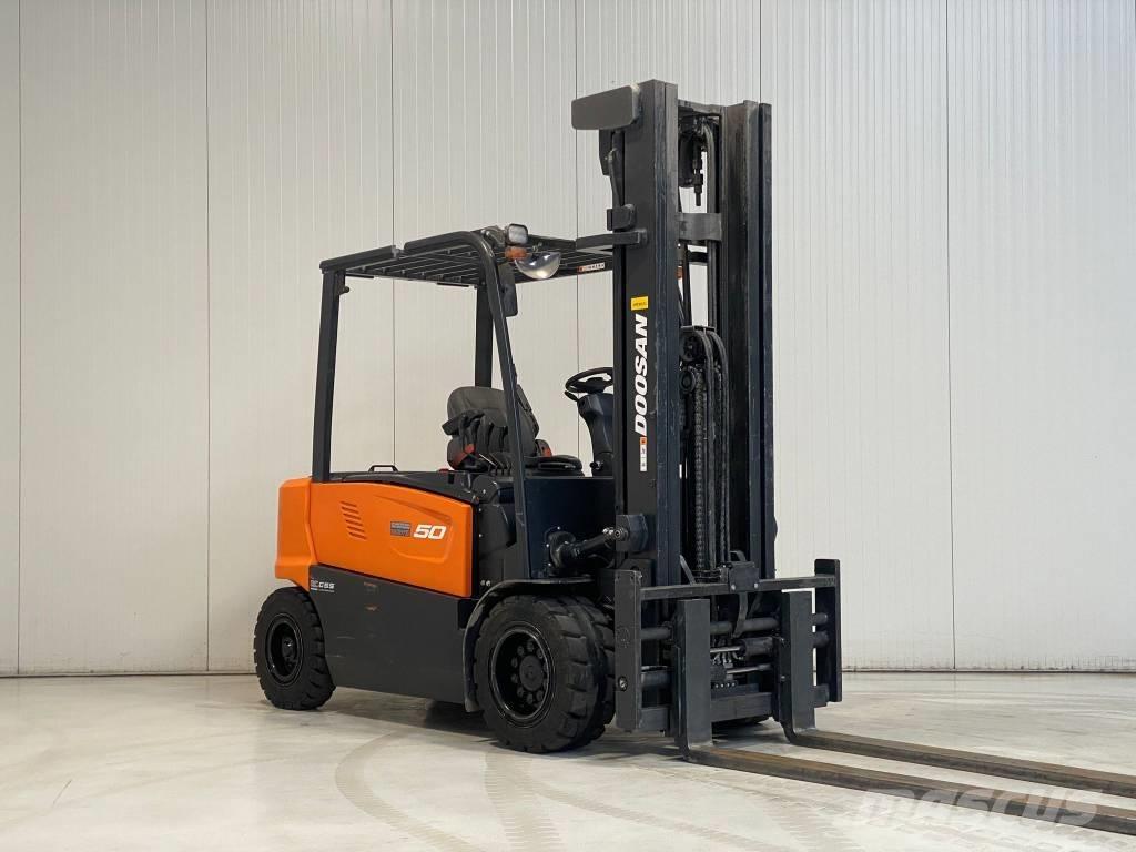 Doosan B50XC-7 バッテリーフォークリフト