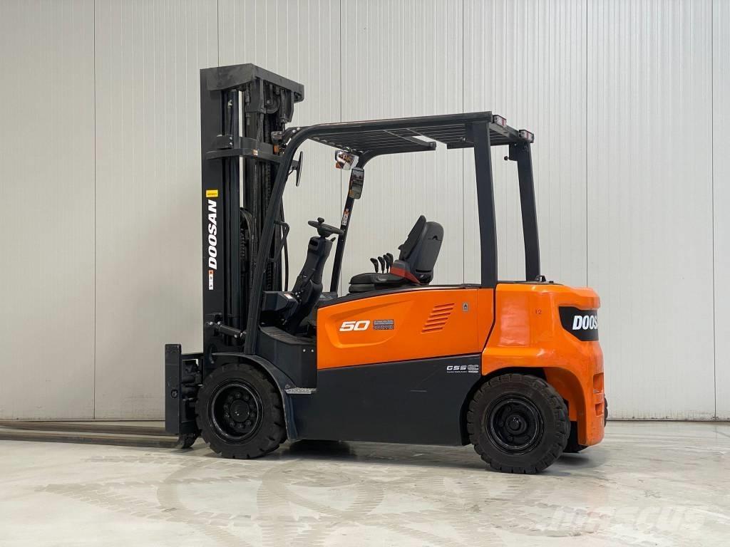 Doosan B50XC-7 バッテリーフォークリフト