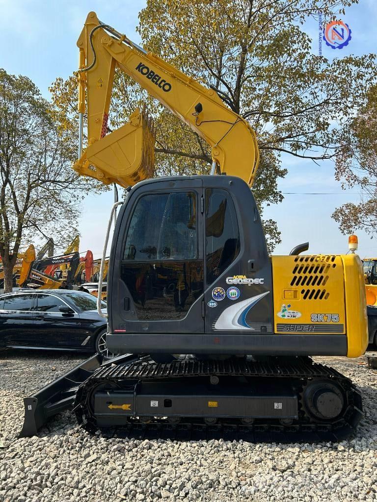 Kobelco SK 75 中型油圧ショベル 7ｔ-12ｔ（ユンボ・パワーショベル・バックホー）
