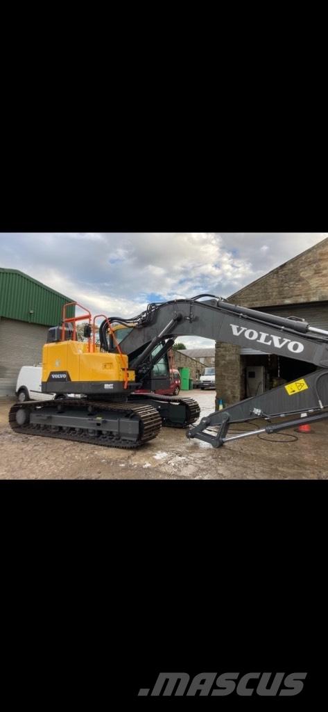 Volvo ECR 235 E 大型油圧ショベル12t以上（パワーショベル・ユンボ）