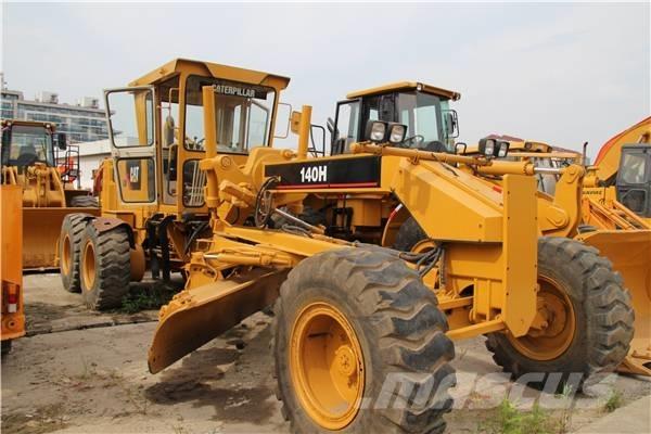 CAT 140 H モーターグレーダー
