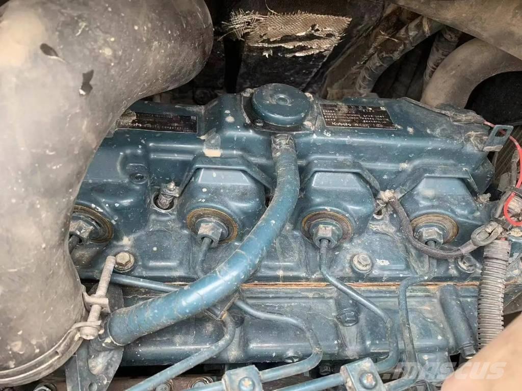 Kubota KX163-5 ミニ油圧ショベル 7t以下（ミニユンボ・ミニディガー）
