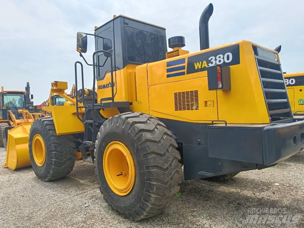 Komatsu WA 380 ホイールローダー・タイヤショベル