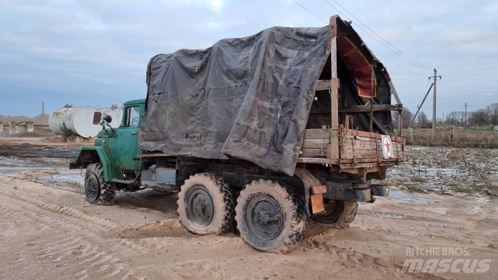 ZIL 157 K 6x6 ボックスボディー、ウイング、箱車