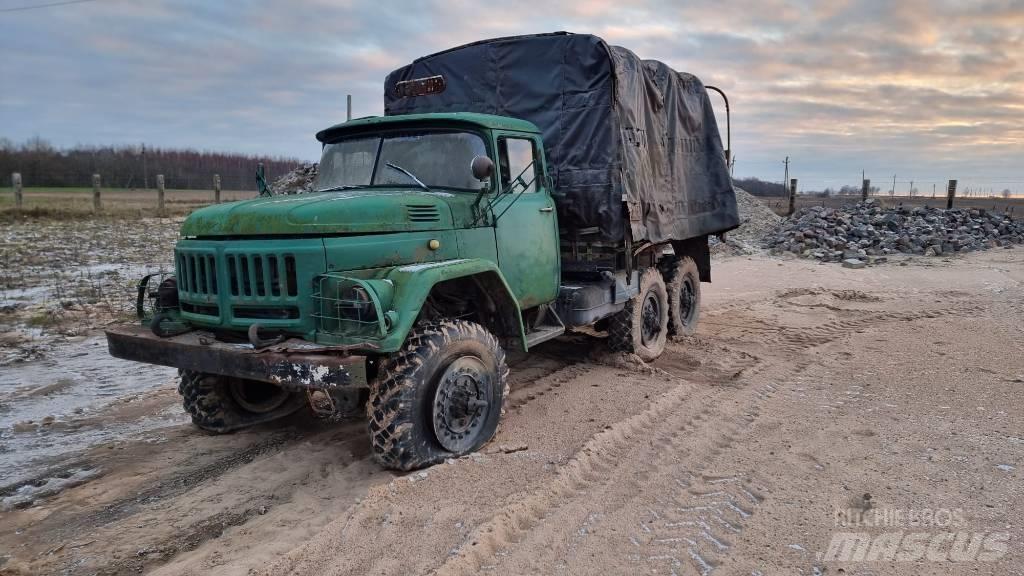 ZIL 157 K 6x6 ボックスボディー、ウイング、箱車
