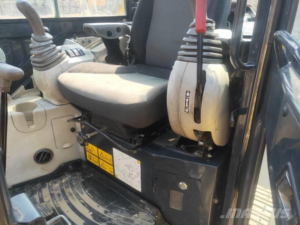 Hitachi ZX55USR-5A ミニ油圧ショベル 7t以下（ミニユンボ・ミニディガー）